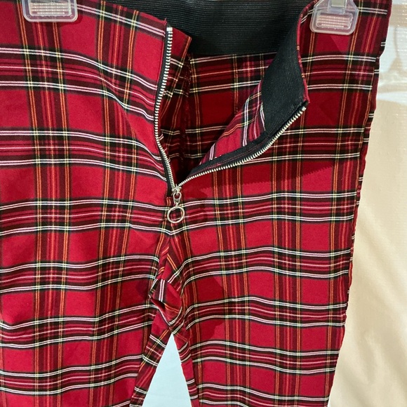 Zara High Waist Red Plaid Zipper Front Stretchy Slim Leg Pant - Picture 3 of 6